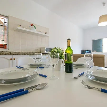 Family House & Private Pool * Puertito de Guimar