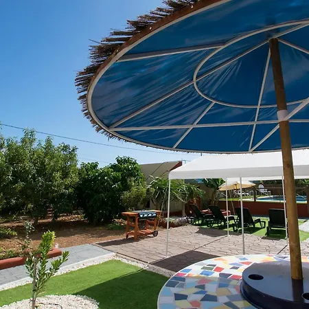 Family House & Private Pool Tatil Evi