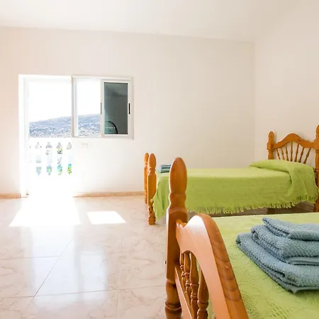 Family House & Private Pool Puertito de Guimar