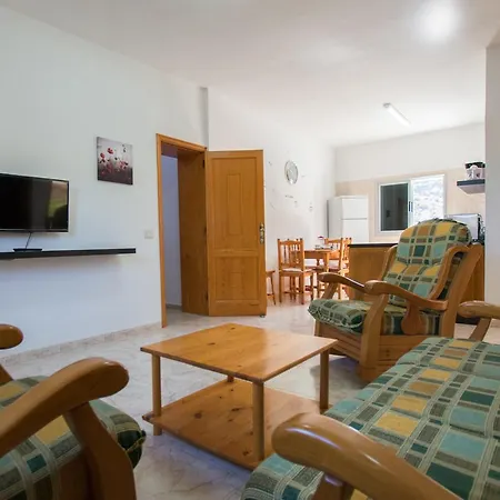 Tatil Evi Family House & Private Pool Puertito de Guimar